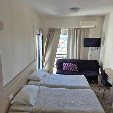 Myriama Apartments ไอยานาปา ภายนอก รูปภาพ